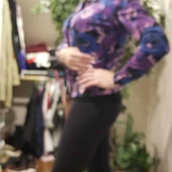 Sweater - Picture 2 of 5